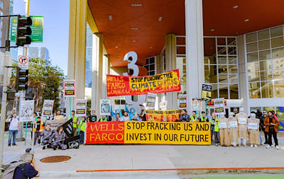 Dropping The Banner On Wells Fargo's Fossil Foolishness:May 18, 2022