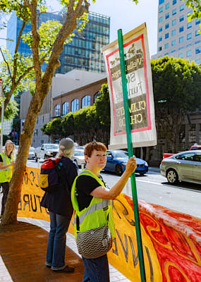 Dropping The Banner On Wells Fargo's Fossil Foolishness:May 18, 2022