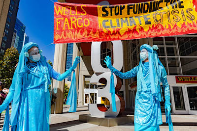 Dropping The Banner On Wells Fargo's Fossil Foolishness:May 18, 2022